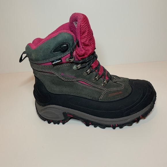 Columbia Insulated Hiking Boots - Picture 3 of 6